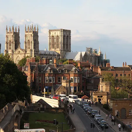 Apartment The Minster Gathering By Minster